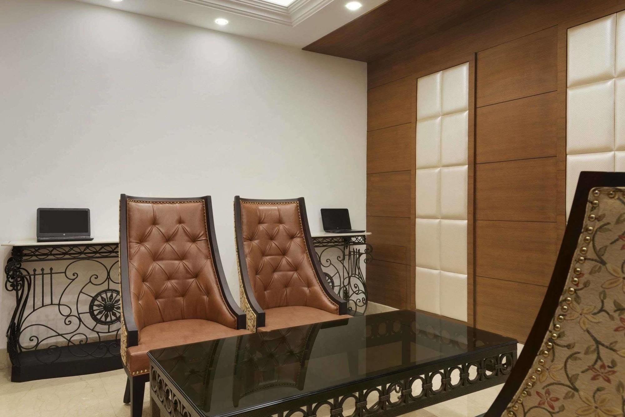Ramada Plaza By Wyndham, Chandigarh Hotel 4*