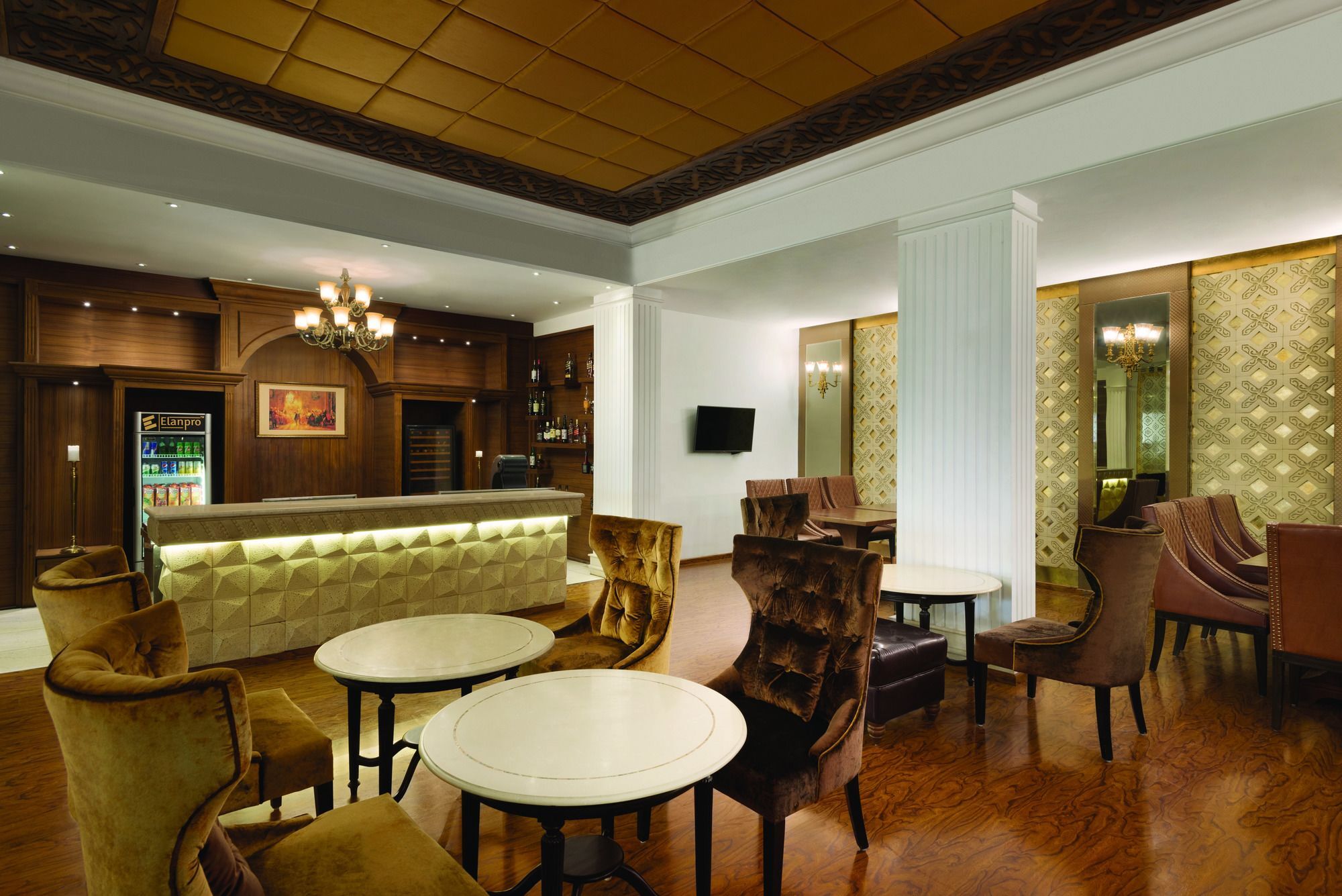 Ramada Plaza By Wyndham, Chandigarh 4*